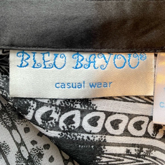 Two Layered Blouse - Picture 4 of 6